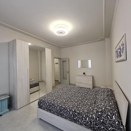 Casa Vacanza Il Tulipano Nichelino Bagian luar foto